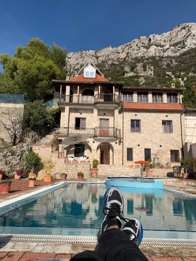 Villa Celaj “The Castle” Krujë Eksteriør bilde