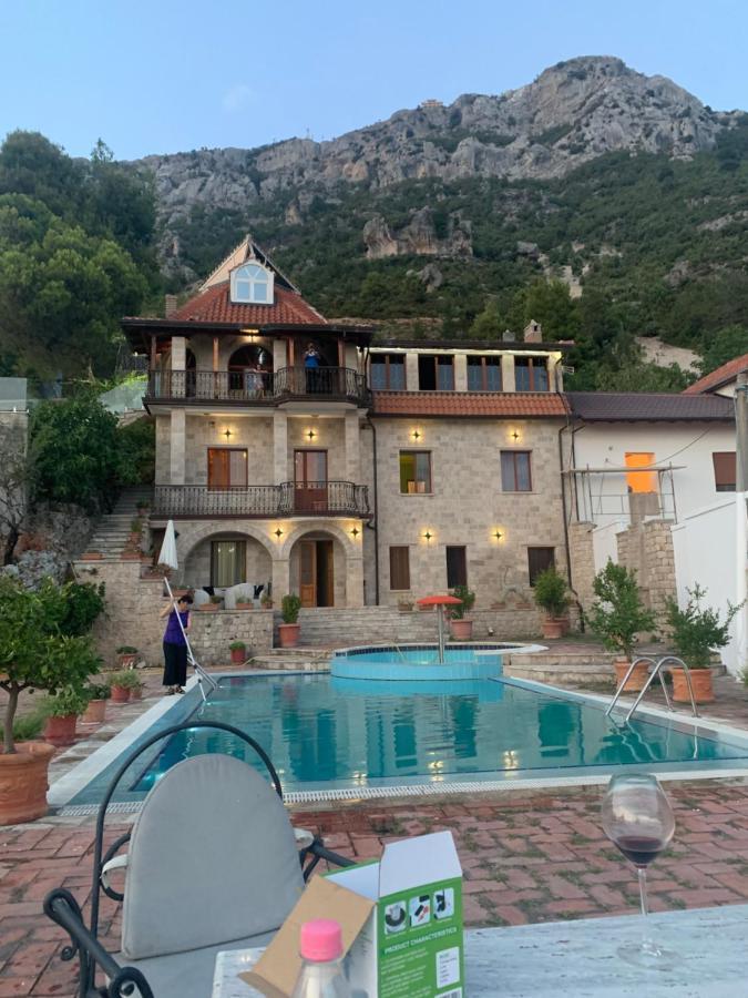 Villa Celaj “The Castle” Krujë Eksteriør bilde