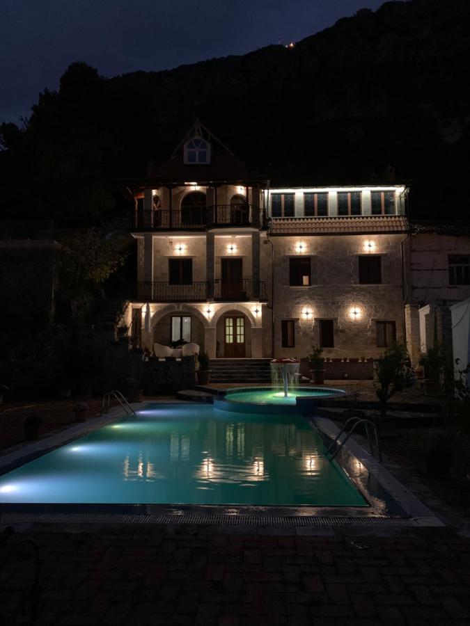 Villa Celaj “The Castle” Krujë Eksteriør bilde