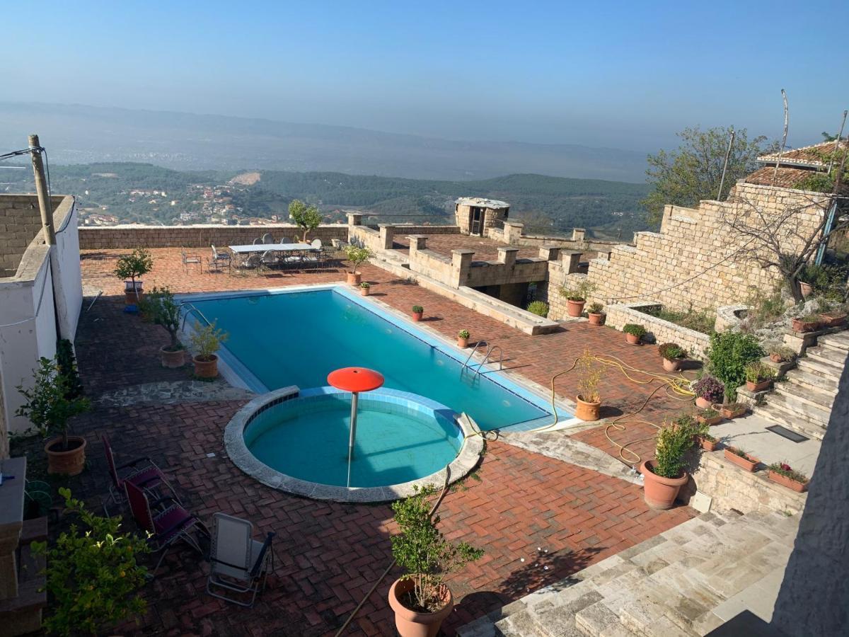 Villa Celaj “The Castle” Krujë Eksteriør bilde